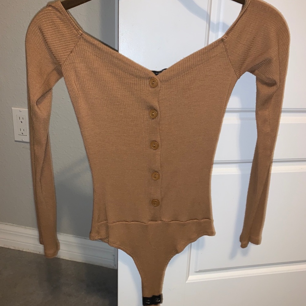 Off shoulder bodysuit